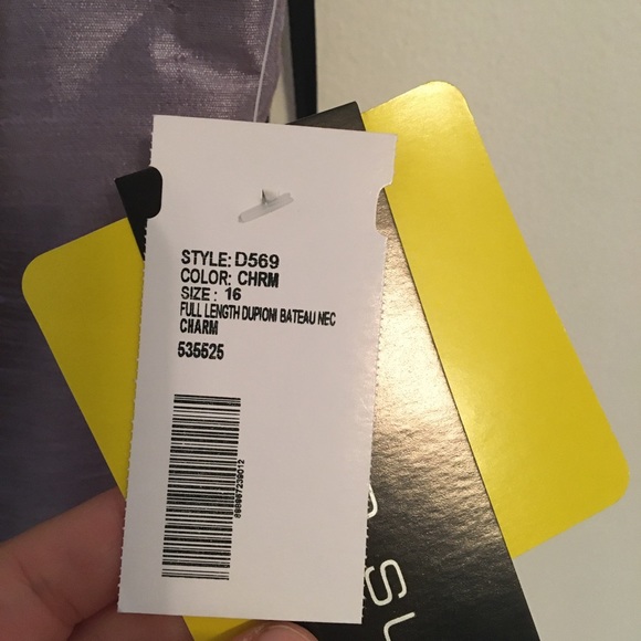 Dessy Bridesmaid's Dress - Picture 4 of 6